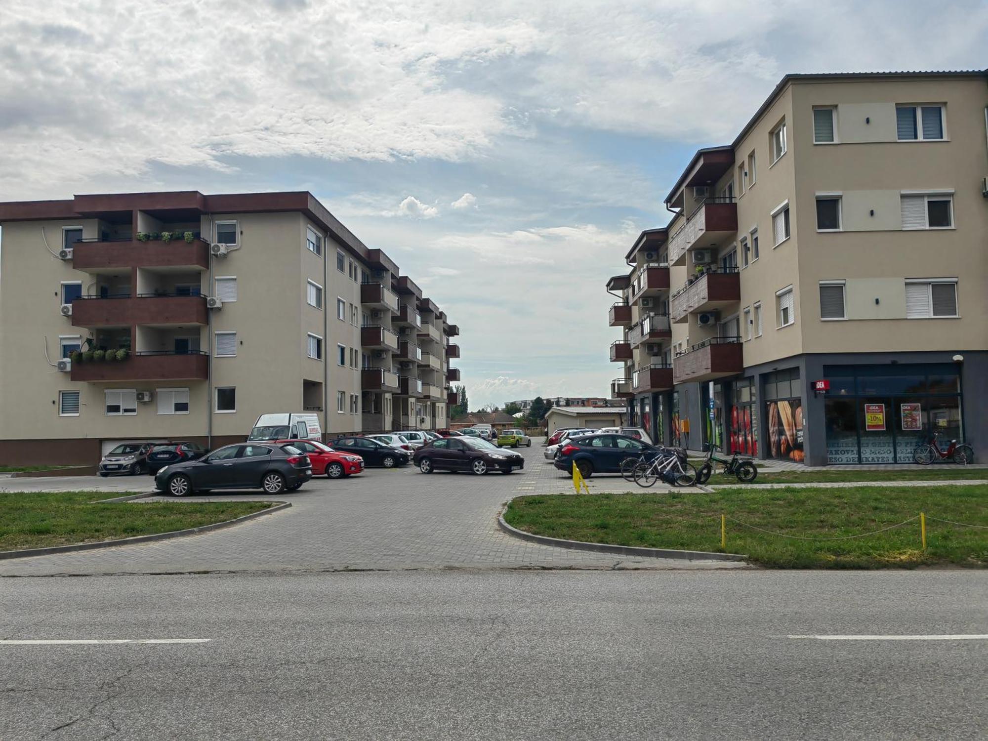 Road Warriors Apartment Суботица Экстерьер фото
